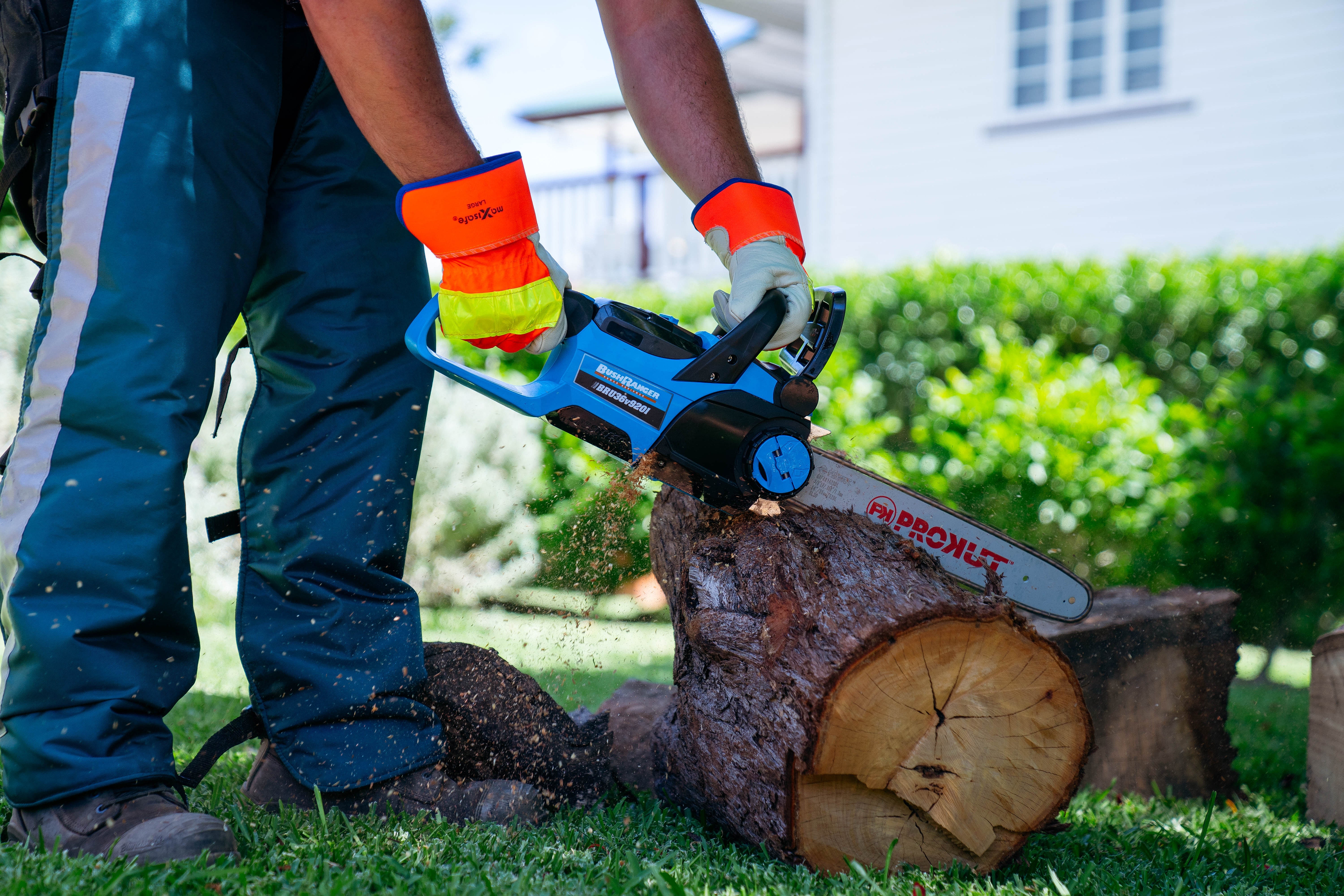 Bushranger® 36V9201 36V Battery Powered Chainsaw (Skin Only) - Image 7