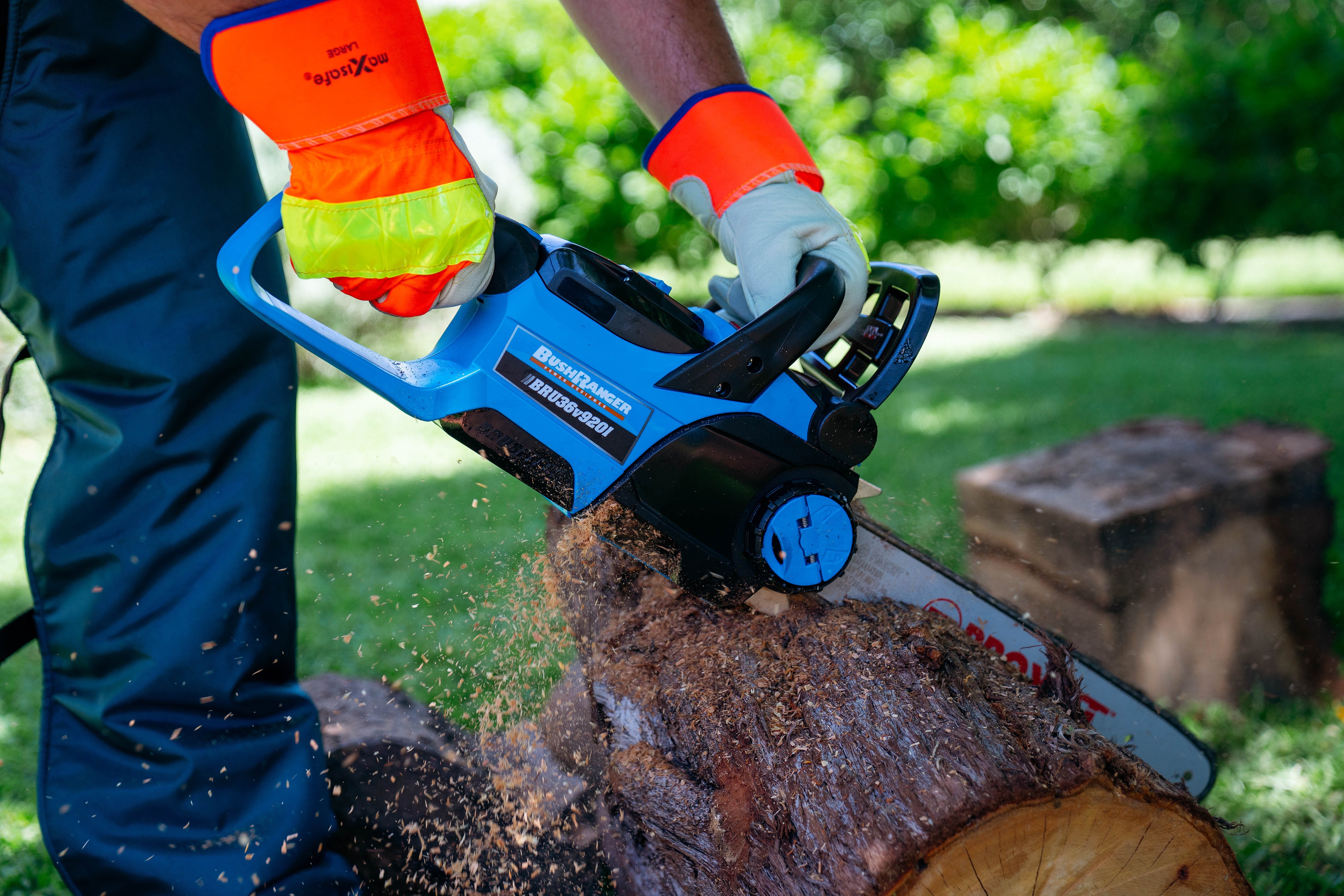 Bushranger® 36V9201 36V Battery Powered Chainsaw (Skin Only) - Image 8