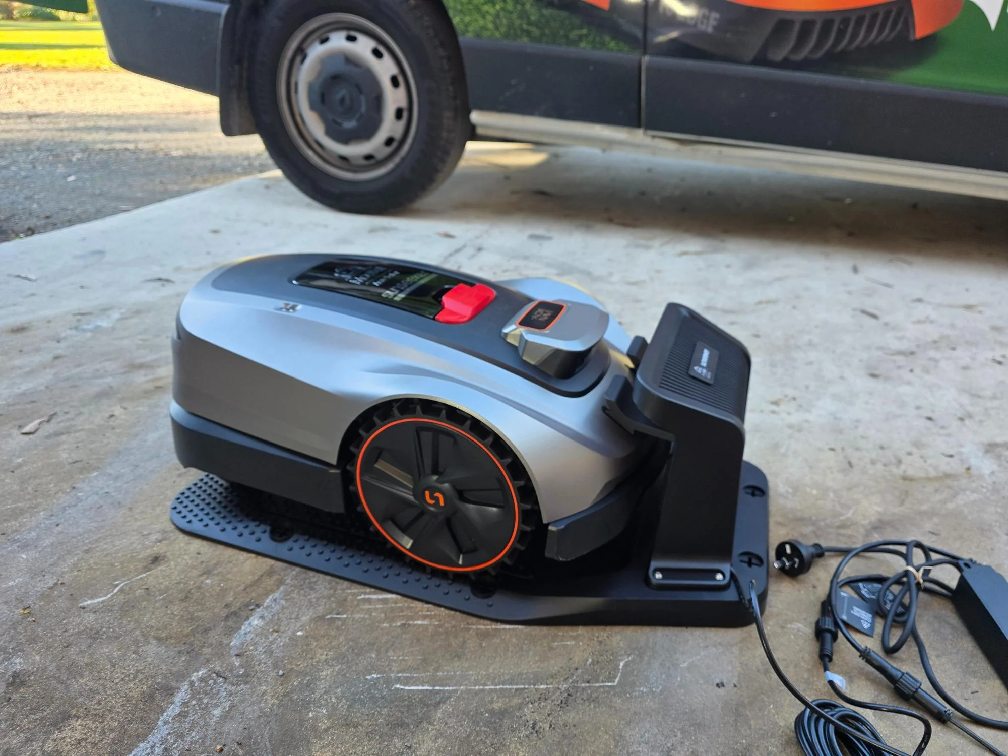 MoeBot Acre Eater X3 Wireless Robot Lawn Mower - Image 15