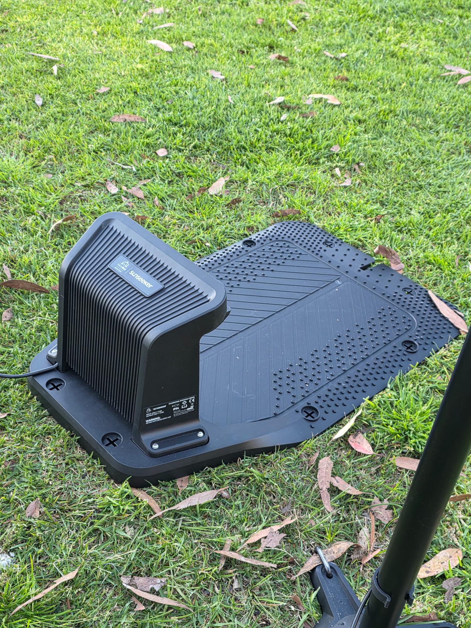 MoeBot Acre Eater X3 Wireless Robot Lawn Mower - Image 8